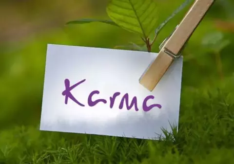 10 legi ale karmei care îți modifică viața dacă nu le știi