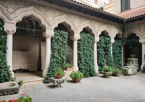 Frumusețea se află în detalii! Descoperă micile detalii ascunse în arhitectura Bucureștiului cu OPPO A98 5G