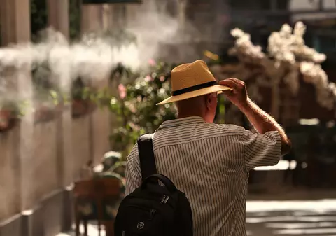 Temperaturi de vară în acest weekend. În București, meteorologii anunță maxime de 35 de grade. Cum e vremea în țară