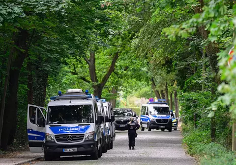 Alertă în Berlin după ce o leoaică a fost văzută pe străzi. Poliția nu știe de unde vine, însă oamenii au fost avertizați să nu iasă din case
