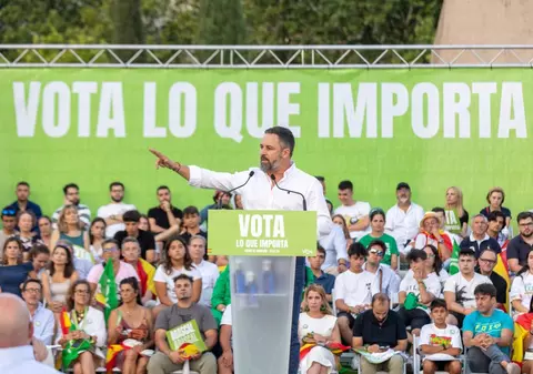 O Spanie puternic polarizată votează în alegerile anticipate din mijlocul caniculei, cu ochii pe ascensiunea extremei drepte