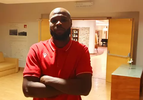 Mutat în vara acestui an la București, un malgaș a rămas siderat de bogăția văzută pe străzi: „Nu știam că România are o asemenea forță economică”