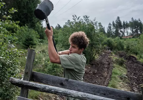 DIASPORA PIERDUTĂ. Un tânăr român născut lângă Roma muncește acum sezonier în Norvegia: „Am plecat din cel mai frumos sat din Italia și, când am ajuns prima dată în România, nu era asfalt”