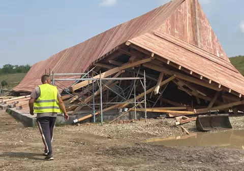 Prăbușirea construcției de la Podul Înalt, „din cauze naturale”, nu din vina constructorului. CJ Vaslui modifică proiectul