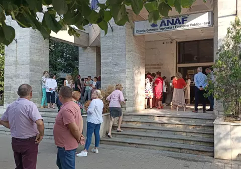 Proteste spontane la mai multe administraţii fiscale din ţară. Sindicaliștii din Finanțe: Sistemul fiscal românesc nu este funcțional
