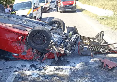 Nouă victime în urma unui accident în care au fost implicate trei mașini, în Tulcea