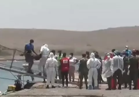 Peste 60 de oameni sunt dați dispăruți, alți 38 au fost salvați dintr-o barcă plină cu migranți, lângă coasta Capului Verde