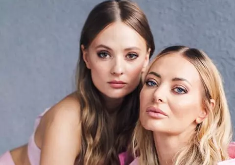 Delia s-a întâlnit la festivalul Summer Well cu Oana Matache și Radu Siffredi. Ce relație are cântăreața acum cu sora ei