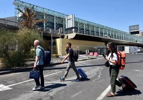 Avertizare MAE pentru românii care vor să meargă în Sicilia: Probleme cu zborurile pe aeroportul din Catania