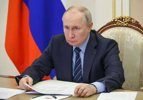 Vladimir Putin l-a decorat pe ambasadorul Rusiei în Republica Moldova. „Pentru o mare contribuție în realizarea politicii externe”