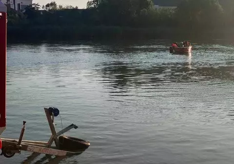 O femeie a fost salvată din râul Bistrița, după ce a căzut de pe un pod din Piatra Neamț