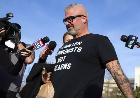 17 ani de închisoare pentru unul dintre liderii unui grup american de extremă dreapta în cazul asaltului asupra Capitoliului