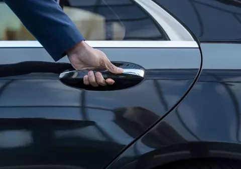 Închirieri mașini de lux - de ce să alegi o mașină de prestigiu?