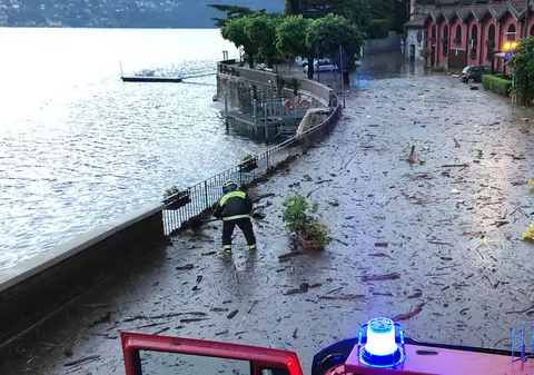 Nordul Italiei, devastat de inundații. Alunecări de teren și străzi blocate cu pietre și noroi. VIDEO