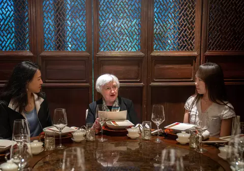 Janet Yellen, șefa Trezoreriei americane, a mâncat ciuperci halucinogene în timpul vizitei din China. „Am aflat asta abia mai târziu”