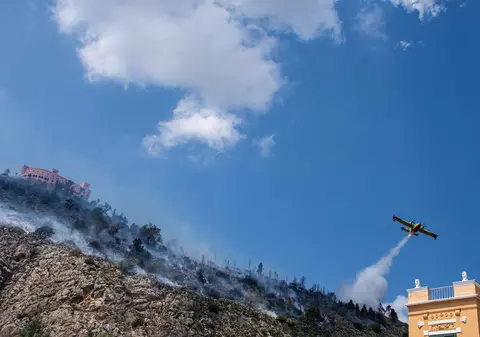 MAE, atenționare pentru românii care merg în Sicilia. Cod roşu de caniculă şi pericol de incendii pe insula italiană