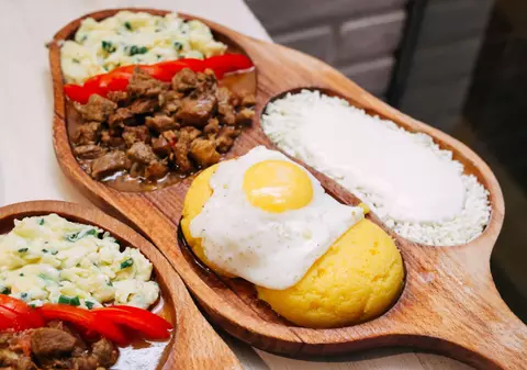 Reţete de felul 2 româneşti - simple și gustoase