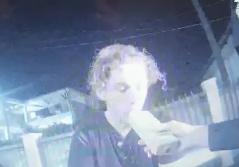 Video cu șoferul drogat de la 2 Mai care suflă în etilotest, cu o oră înainte să ucidă doi tineri pe șosea: „Când sunt la volan, sunt responsabil”