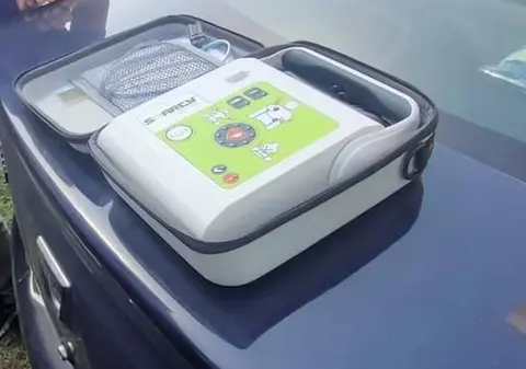 Defibrilatorul furat din centrul Brașovului a fost găsit. Hoțul voia să îl vândă cu 100 de euro