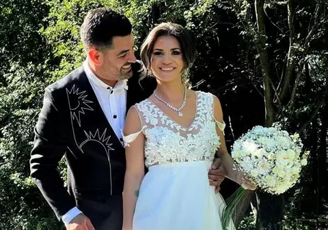 Ellie White s-a căsătorit religios cu Doru Tincă după 16 ani de relație. Primele imagini de la nuntă, care a avut loc la un conac