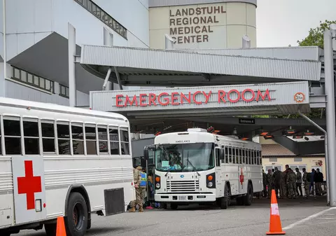 Spitalul din Germania al armatei americane a început să trateze americani răniți în Ucraina, scrie NY Times