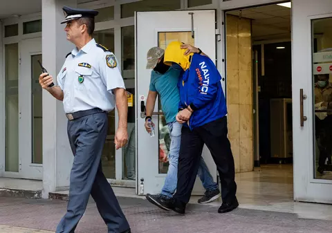 „Credeam că e de culoare”. Ce discuta echipajul unui feribot elen, după ce un bărbat a fost împins în mare și a murit