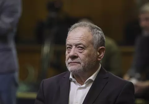 Ce avere are Dumitru Buzatu, șeful CJ Vaslui, prins în flagrant de DNA luând mită: 14 proprietăți - case și terenuri. DOCUMENT