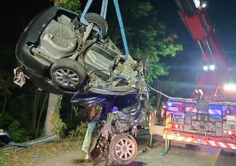 Un adolescent român a murit pe loc în mașina făcută praf într-un copac, în Italia. Sorin avea 18 ani și permis de scurtă vreme