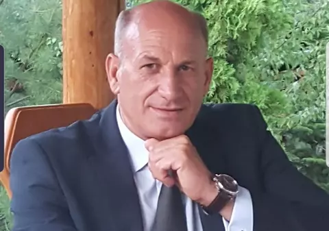 Primar din Teleorman, reținut pentru agresarea sexuală a unei minore dintr-un centru de plasament. PNL a anunțat că-l exclude din partid