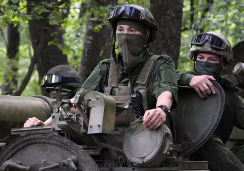 Ce povesteau acasă soldații ruși de pe front, în convorbiri interceptate de Kiev, în iulie. „Să ne folosim degetele pe post de baionete?”