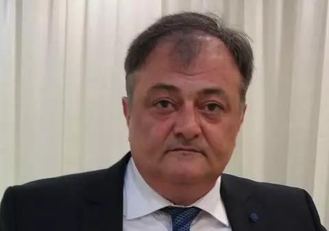 Fostul director al Spitalului Municipal din Timișoara, trimis în judecată pentru luare de mită. În două luni a luat bani de la 26 de pacienți