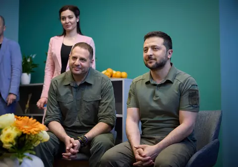 Principalii colaboratori ai lui Zelenski, suspectați de corupție. Cine este „Cardinalul verde” și ce acuzații i s-au adus lui Zelenski