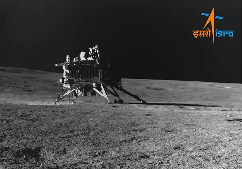 India consideră că roverul său și-a îndeplinit cu succes misiunea de pe Lună și l-a plasat în stare de „hibernare”