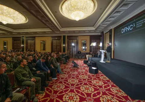 Zelenski vrea să transforme industria de apărare a Ucrainei într-un "mare centru militar", prin atragerea producătorilor occidentali de arme