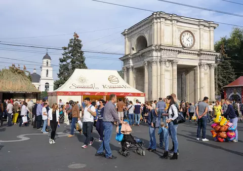 România a preluat în Republica Moldova rolul economic al Rusiei. 30% dintre moldoveni au cetățenie română. Ce putem face mai departe