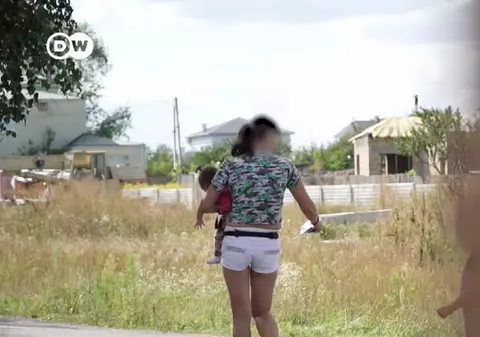 Cazurile de violență domestică au crescut în Ucraina, în timpul războiului. Mărturiile unei mame de la un adăpost pentru femei