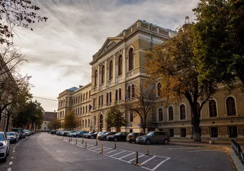 Reacția Universității Babeș-Bolyai din Cluj, după investigația jurnalistică privind cărțile copiate de Adrian Ivan, rectorul Academiei SRI: „Ne autosesizăm”