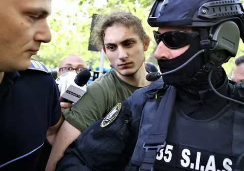 Vlad Pascu a început să se drogheze de la 13 ani și „s-a înconjurat de persoane care îi furnizau droguri”, potrivit DIICOT