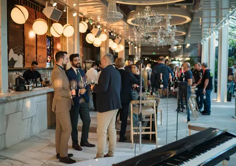 Hai pe 18 și 19 octombrie la SmartDrinks of Bucharest, ca să deguști cele mai fine băuturi