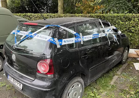 VW Polo cu numere de Suceava „bandajat” de poliție, în Belgia: „Trebuie să aflăm de ce a dispărut ca un nebun acel român”