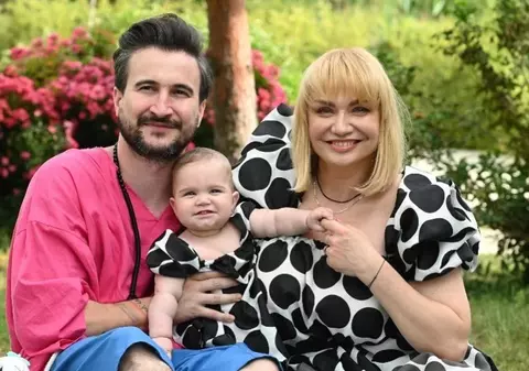 Cristina Cioran nu are bonă pentru fetița ei: „Am ales o grădiniță de stat”. Cât de implicat e Alex Dobrescu în creșterea micuței