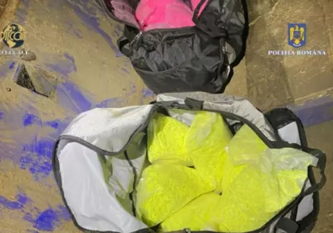 Captură record de ecstasy în România: Peste 230.000 de comprimate, în valoare de 4 milioane de euro, descoperite în Argeş
