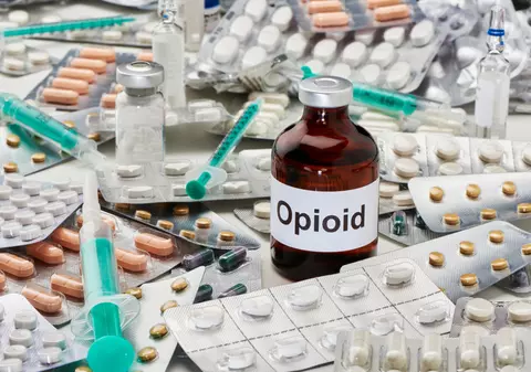 Ce sunt drogurile opioide şi ce efecte periculoase au acestea