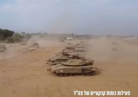 Armata israeliană „a intrat mai adânc în teritoriul condus de Hamas”. Imagini cu incursiunea terestră începută vineri noapte - VIDEO