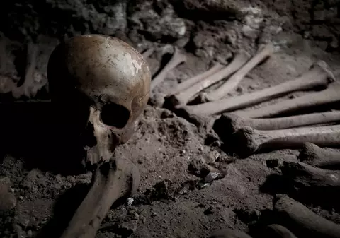 Studiu: Canibalismul era o practică funerară normală în Europa în urmă cu aproximativ 15.000 de ani