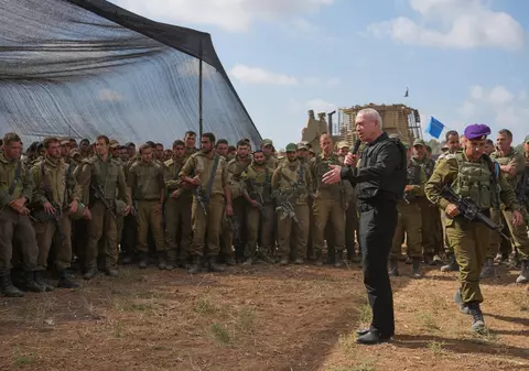 „Războiul este abia la început și, din păcate, va trebuie să plătim un preț”. Mesajul ministrului israelian al apărării către o unitate de comando de elită