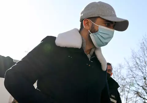 „Stomatologul groazei” din Marseille a extras 4.000 de dinți sănătoși, apoi le-a vândut pacienților săi proteze scumpe. Ce pedeapsă a primit