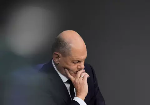 Olaf Scholz afirmă că „trebuie să expulzăm mai mult şi mai repede”. La cine se referă și ce excepții propune