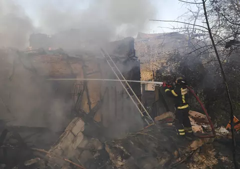 Război în Ucraina, ziua 609 | Regiunea Hmelnîțkîi, bombardată de ruși. Explozii în Sevastopol și la Berdiansk