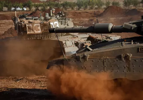 Presa din Israel: Palestinienii spun că tancurile israeliene au intrat deja și acționează în Gaza